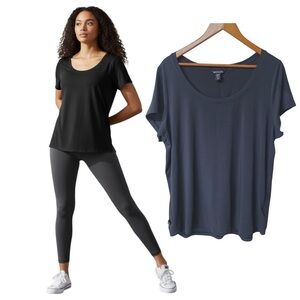 Athleta Stratus II Tee Black Women’s XL Short Sleeve Performance Top